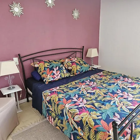 Feriehus Roumanieu Le Saint-Gauzens