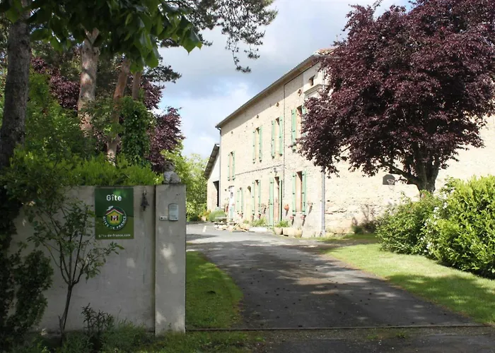 度假居 Roumanieu Le